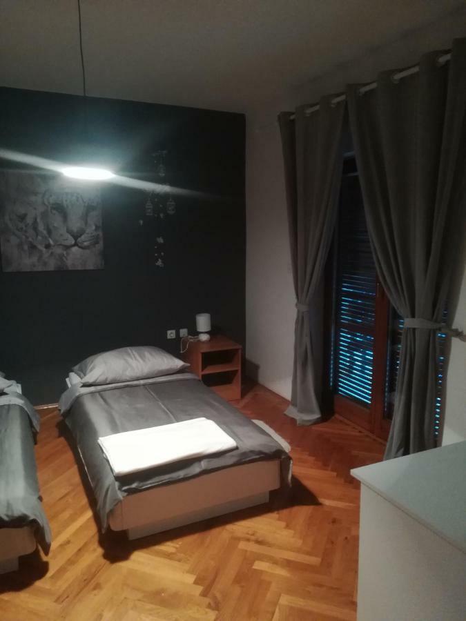 Apartmani Marin Вуковар Экстерьер фото