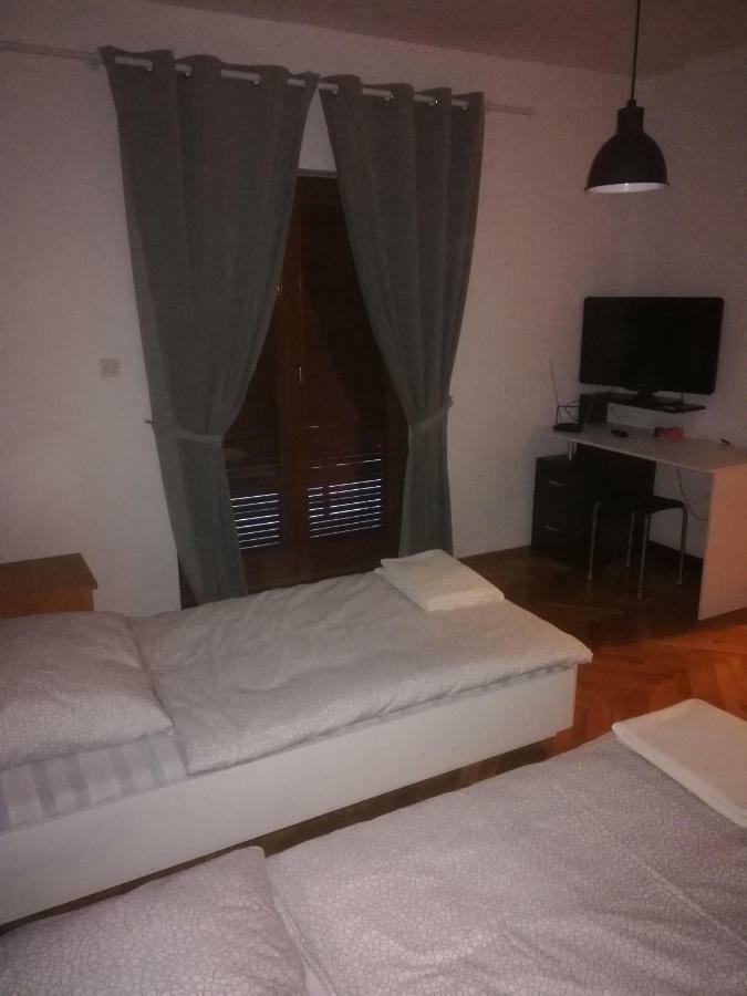 Apartmani Marin Вуковар Экстерьер фото